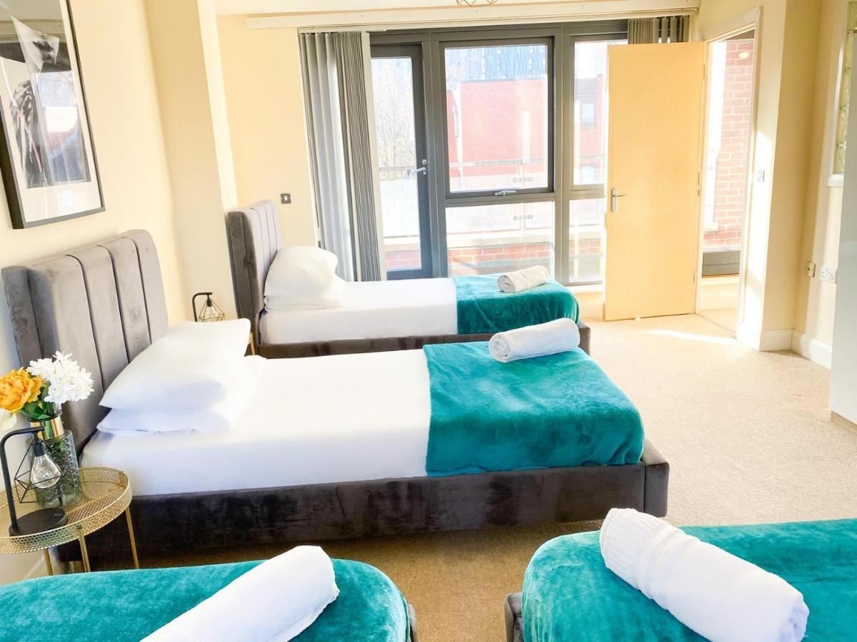Tudors Esuites House City Centre Netflix Бирмингем Экстерьер фото
